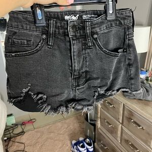 black jean shorts. stretchy material